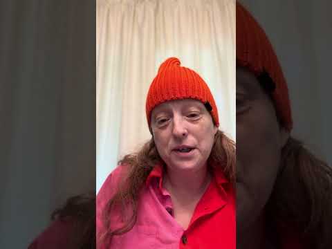 Trying Kvikk Lunsj Norwegian Snack for the First Time!