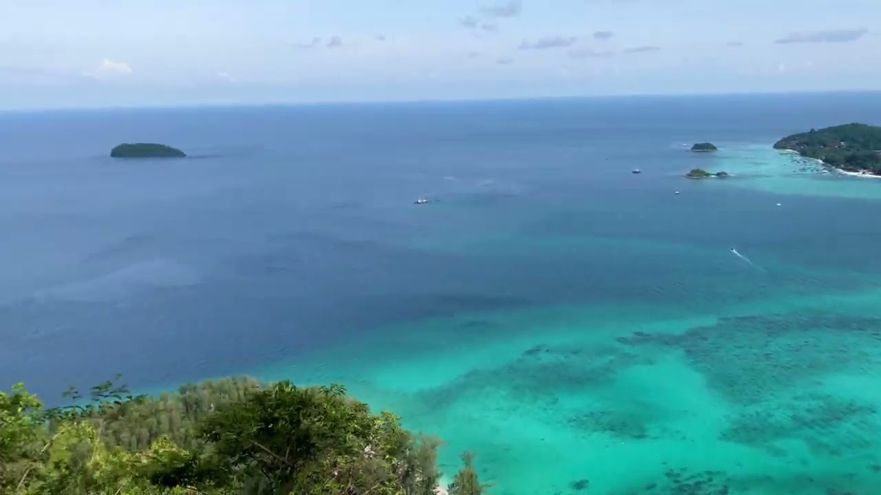 Experience the breathtaking Chado Cliff Viewpoint in this captivating video.