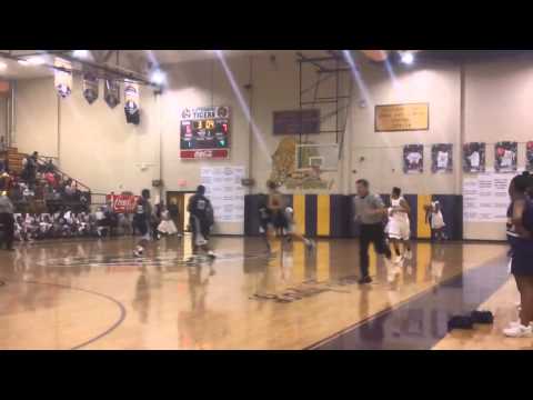 Moss Point's Devin Booker Drops 43 Points on Hattiesburg High School