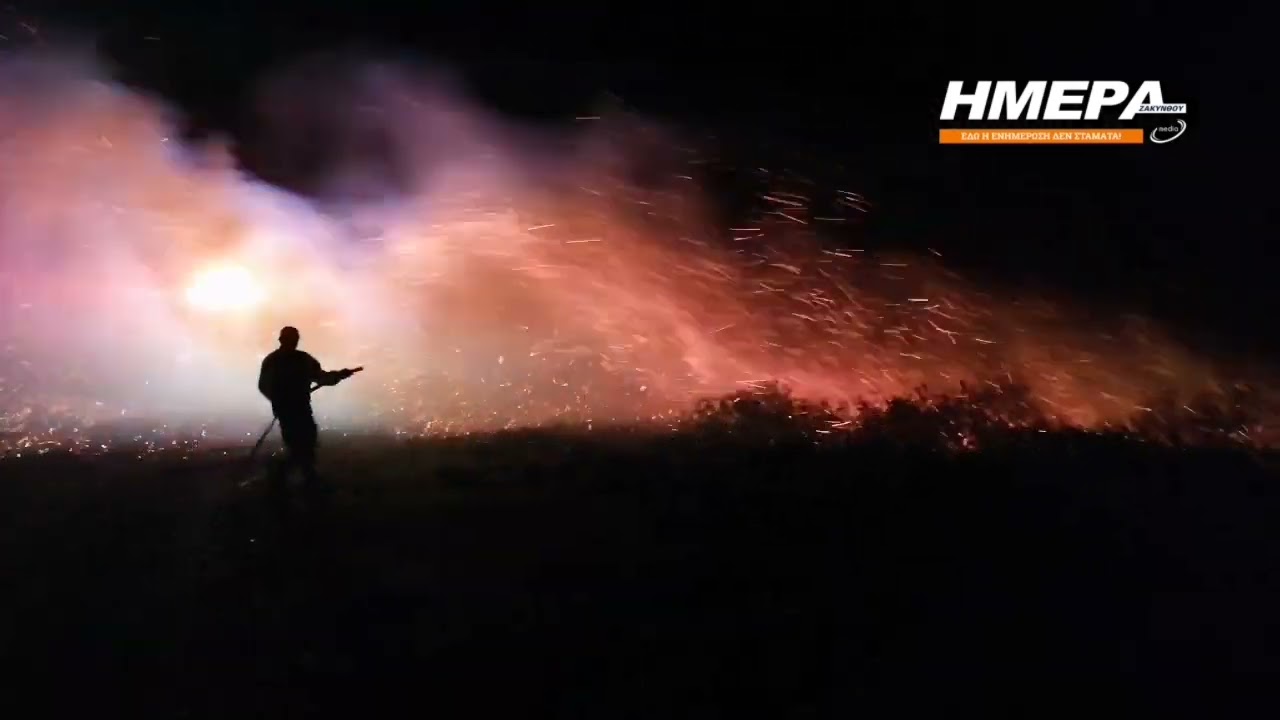 Zwei Waldbrände wüten auf Zakynthos, starker Wind facht das Feuer an