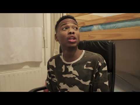 Quand tu es dans les toilettes