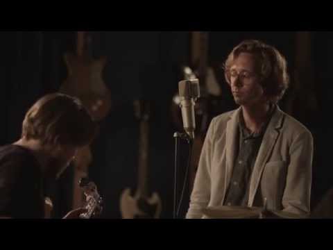 Erlend Oye - Fence Me In