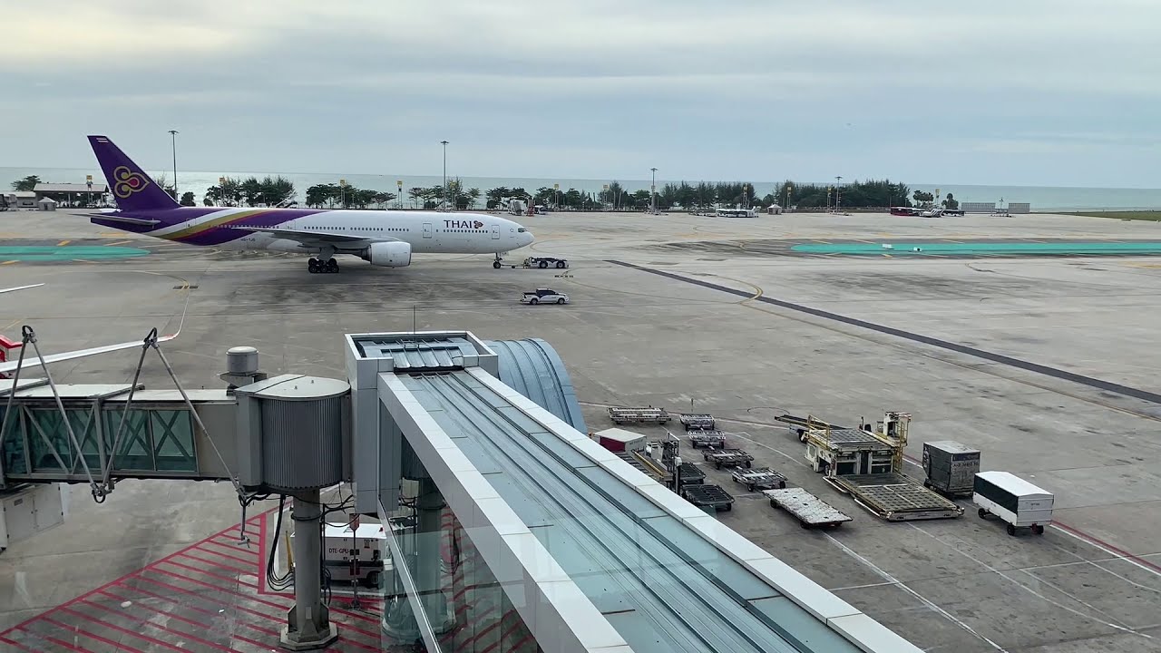 Bangkok Airways Blue Ribbon Lounge