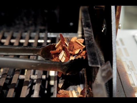 Wood Chip Smoking Grill Gift Set