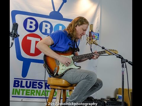 "How Albert King Changed The Guitar" Matt Schofield live at the Studios of Blues Radio International