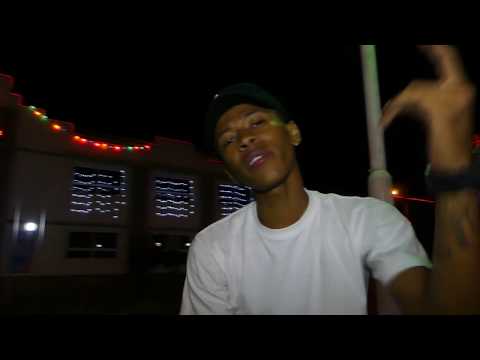 Tozas Hood Feat Milo Pantera  Obrietrice  M´Dorou -  Merry Christmas (Official Video 2018)