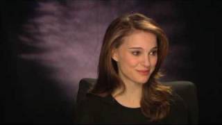 BLACK SWAN Featurette: Natalie Portman