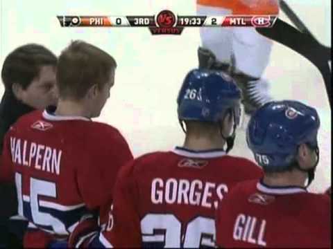 Darroll Powe crushes Jeff Halpern