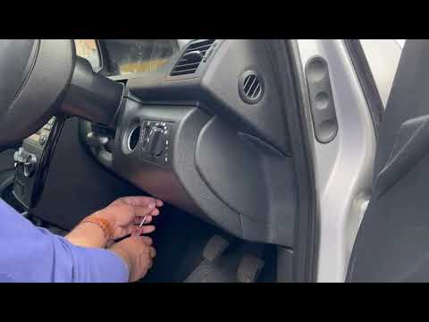 How to remove a Mercedes EIS