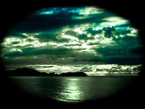 Caiçara Thug - A Vida é curta ( EP Criadacasa )