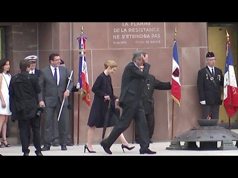 Mont Valérien: présence remarquée de Julie Gayet lors du déplacement de François Hollande