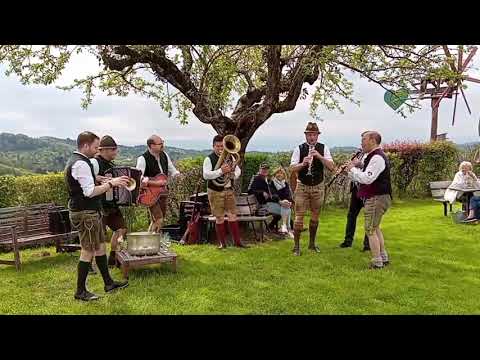 Trachtenfest - Buamteifl mit Adi