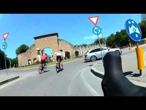 Beautiful bike tour through the villages of Tuscany