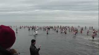 preview picture of video 'North Beach 2013 Polar Bear Plunge'