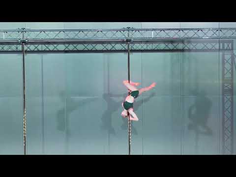 Ekaterina Sidunova - 1st place WOMEN amateur debut - Pole Dance Show 2023