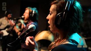 MIke Golden &amp; Friends - No Name - Audiotree Live