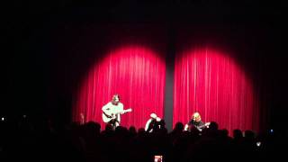 Biffy Clyro Little Soldiers unplugged @ Berlin 20.06.11.MOV