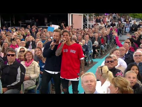 Samir & Viktor sjunger Teddybjörnen Fredriksson med publiken - Lotta på Liseberg (TV4)