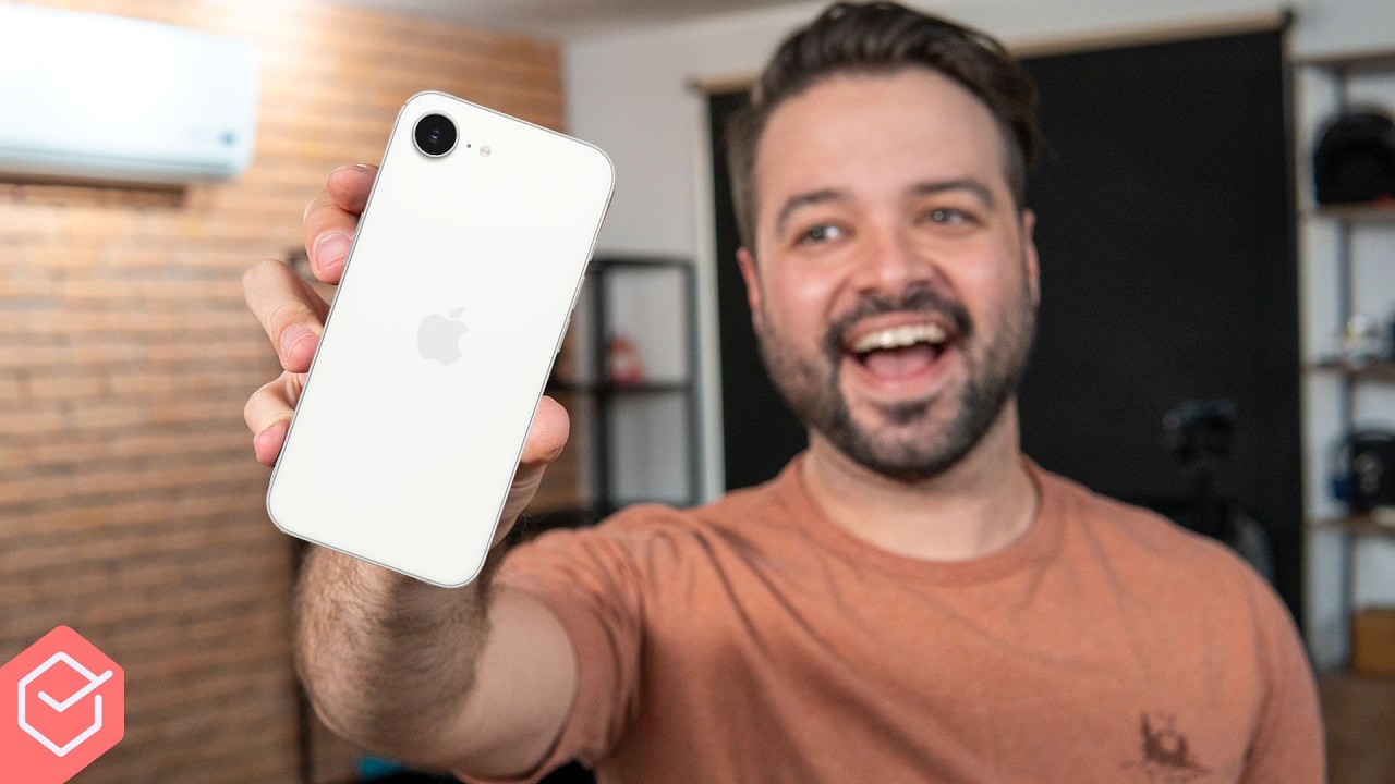 Miniatura da avaliação em vídeo de Smartphone Apple iPhone 16 256 GB Preto
