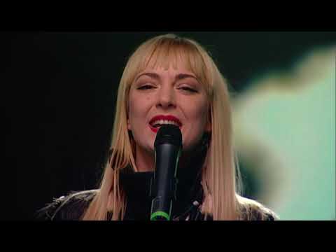 SzerencseSzombat - Voga Viki   Theres no higher power