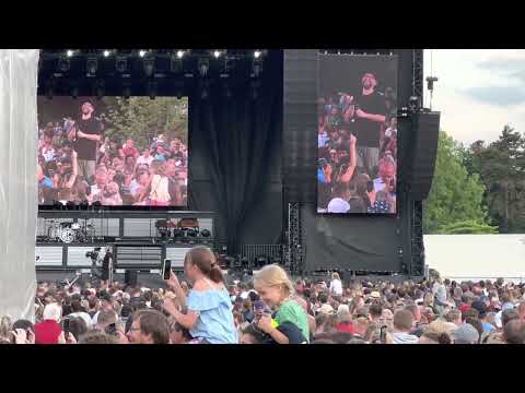 Mark Forster macht Spaß Anruf bei openair Konzert in Dortmund