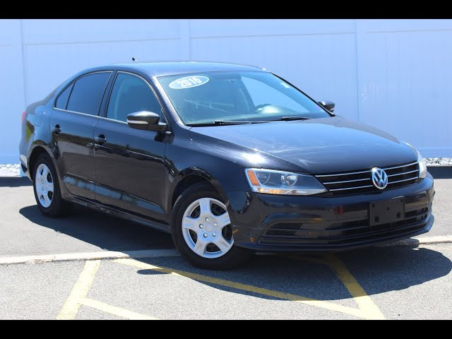 2015 Volkswagen Jetta Trendline+ | Cam | USB | HtdSeats | Blueto in Cars & Trucks in Saint John