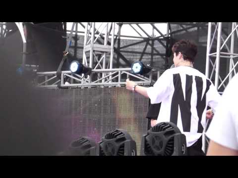 [FANCAM] 140701 HK DOME FESTIVAL -- 365 (HENRY)