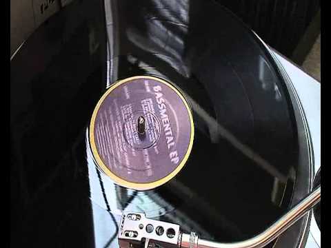 Bassmental EP   Dee Dee Brave Mookies Bio 1998