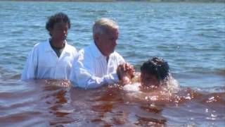 preview picture of video 'Batismo em Alvorada do Sul'