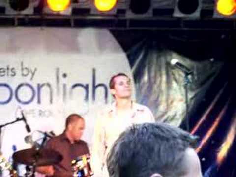 Mark Sholtez sings Falling