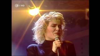 Kim Wilde - You Keep Me Hangin&#39; On 1986
