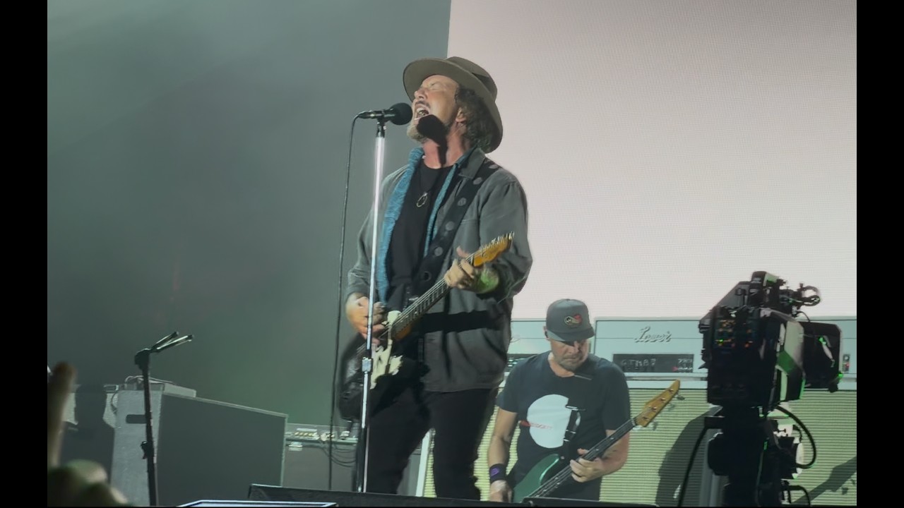 Pearl Jam (aka Eddie Vedder & Friends) 