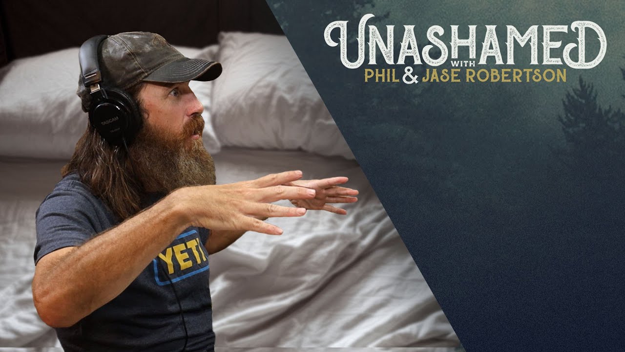 Ep 130 | Jase's Comical Bedroom Incident, Phil's Baptism Marathon, and a Crafty Golf Scheme