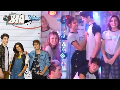 Los chicos cantan "lo mejor comienza" - Capítulo 55 - Disney Bía yt sing along