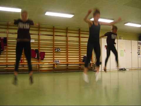 Julle Allstars, Toetuch