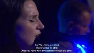 Amanda Cook - Be Still - From A Bethel TV Worship Set