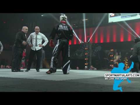 Kevin Walker v Cody Diesbourg | 2017 Quebec Open | Men's Team Fighting Rd 3  in Night Finals