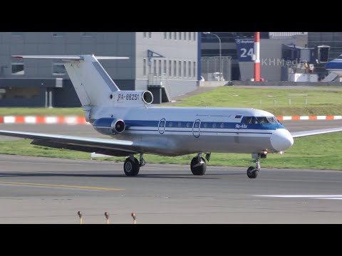 Yak-40 departure with slow climb RA-88251