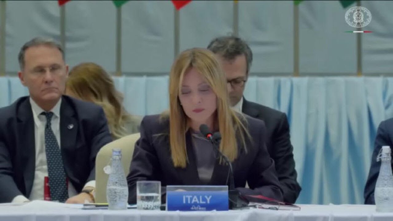 Meloni: "Il Piano Mattei sta rivoluzionando il modo di agire in Africa"