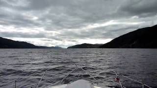 preview picture of video 'Front of the boat hitting waves on Loch Ness'