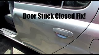 Toyota Echo S01E03 Getting A Stuck Car Door Open