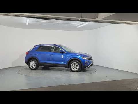 Volkswagen T-Roc LIFE TDI 2.0 Diesel Manual - Image 2
