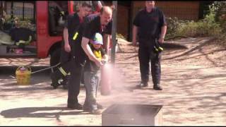preview picture of video 'Aktionstag der Feuerwehr an der Gesamtschule'