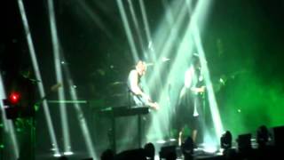 NIN- Parasite [How to Destroy Angels Cover] (Perth, 11/03/14)