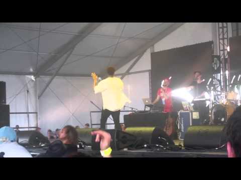 Allan Kingdom "All Day" (Kanye West) at Eaux Claires