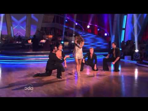 Debi Nova -Drummer Boy - En vivo en Dancing With The Stars (DebiNovaFancr)