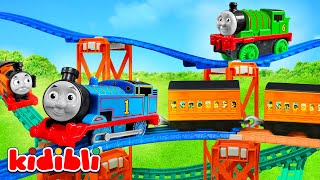 Thomas Treni ve Arkadaşları 🚂 Oyuncak Trenler | Çocuklar için Eğitici Video | Kidibli
