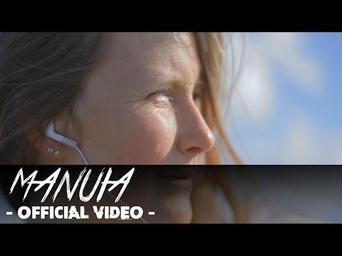 La P'tite Fumée - Manuia (Official Video)