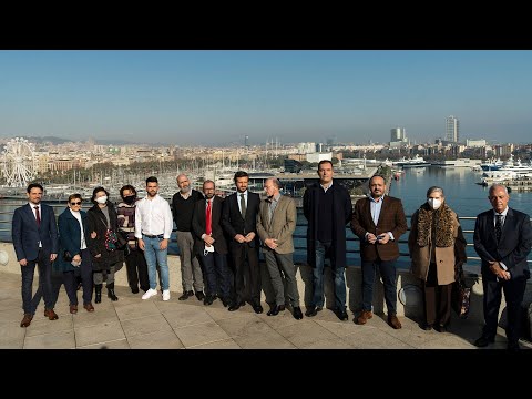 Pablo Casado se reúne en Barcelona con asociaciones en defensa del bilingüismo