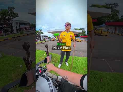 Biker Exposes Fake Blind Scammer 😱 Credit @wildercastro09